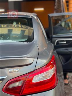 نيسان ألتيما